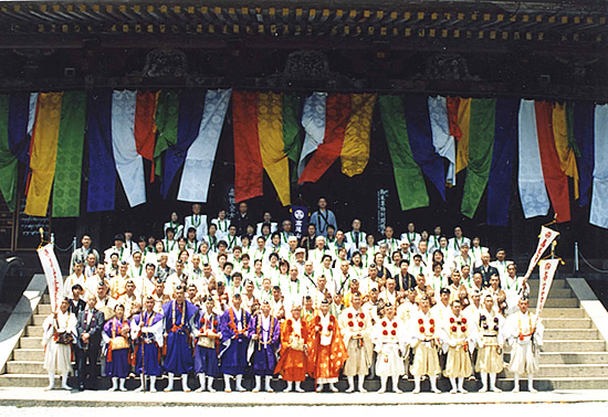 奈良・吉野・金峯山寺修験道大結集